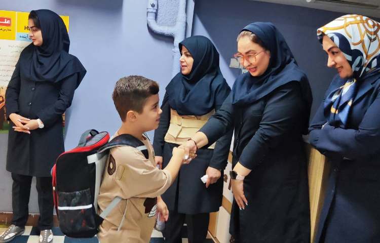 خوشامدگویی صبحگاهی (آداب معاشرت یا اتیکت) 7