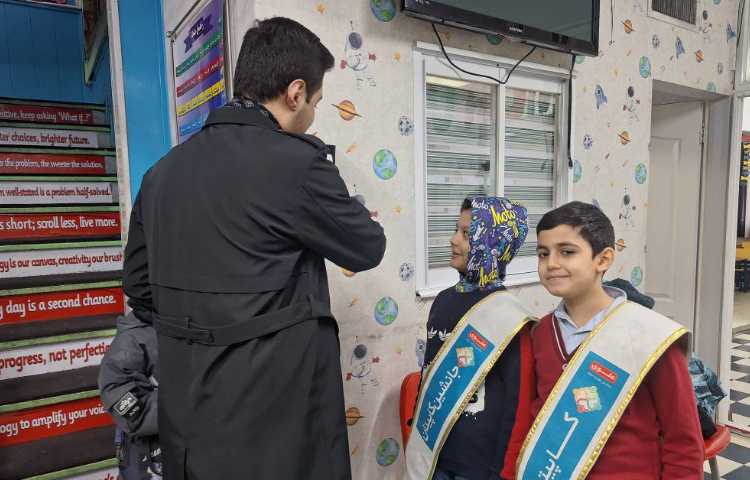 خوشامدگویی و استقبال از دانش آموزان گروه آبی 3