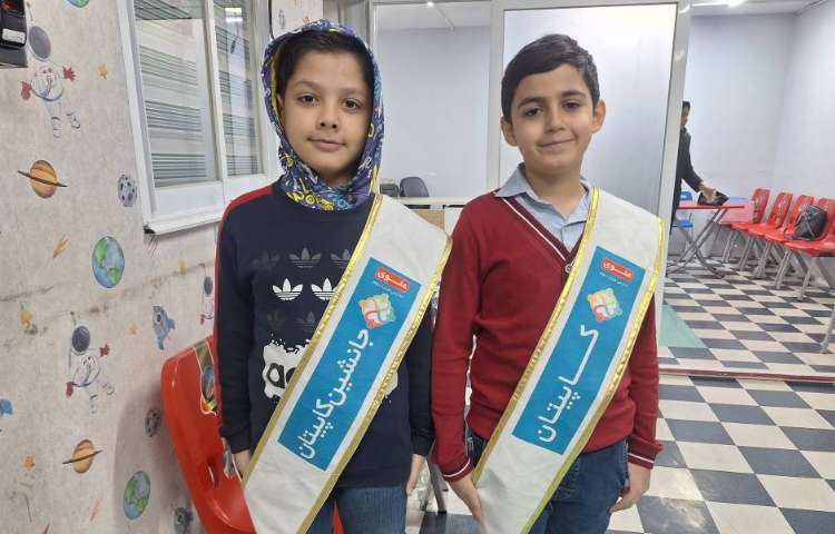 خوشامدگویی و استقبال از دانش آموزان گروه آبی 5