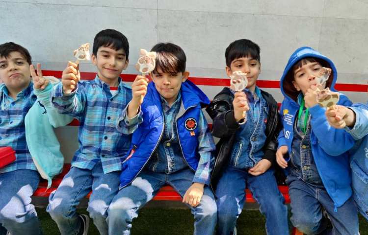 :خوشامدگویی و تبریک شروع دوباره آموزش 3