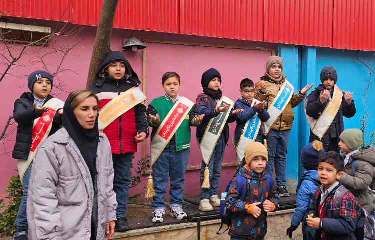 خوشامدگویی و صبحگاه چهار خانه 3