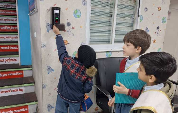 خوشامدگویی و صبحگاه گروه آبی 1