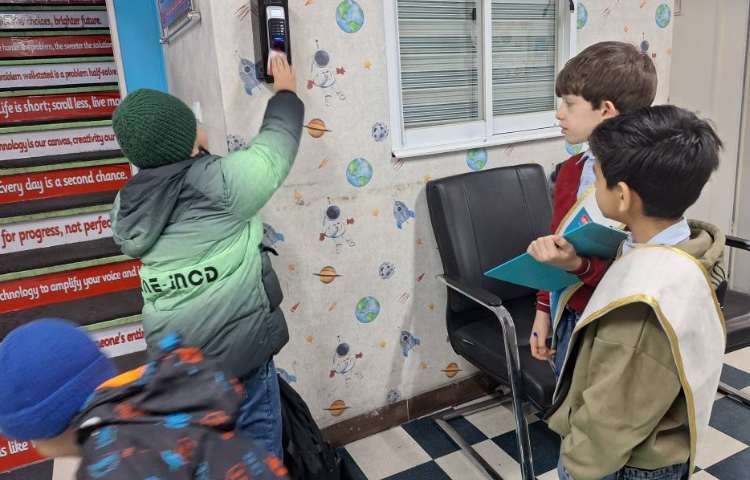 خوشامدگویی و صبحگاه گروه آبی 2