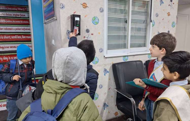 خوشامدگویی و صبحگاه گروه آبی 3