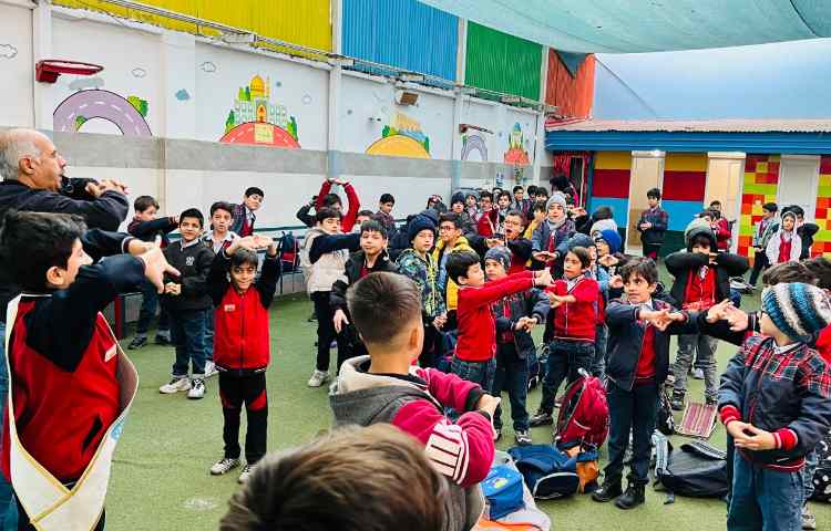 خوشامدگویی و صبحگاه گروه آبی 5