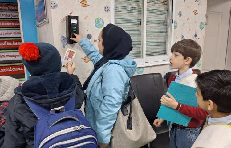 خوشامدگویی و صبحگاه گروه آبی 6