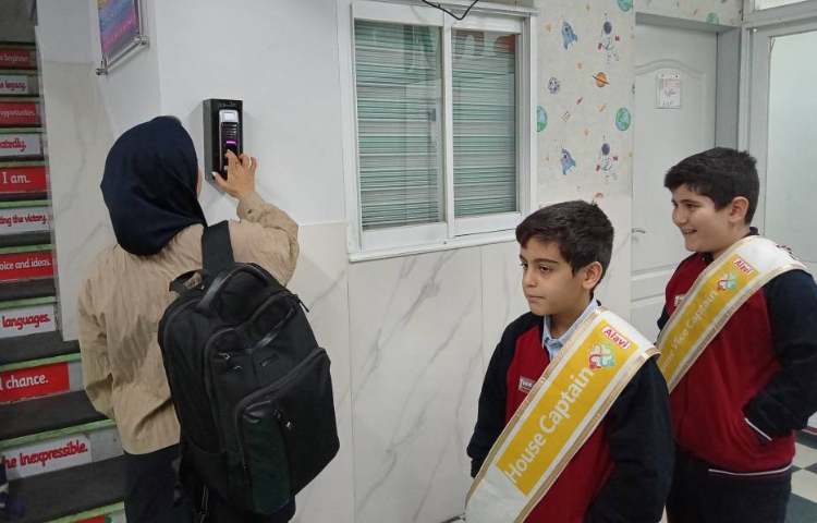 خوشامدگویی و صبحگاه گروه زرد 4