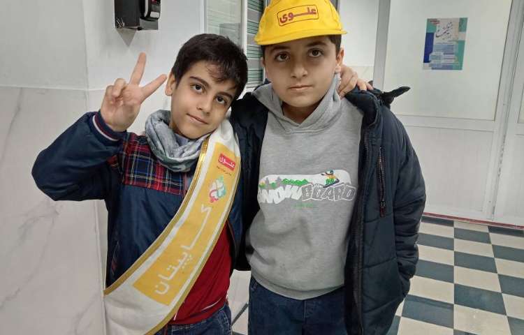 خوشامدگویی و صبحگاه گروه زرد