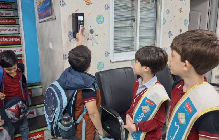 خوشامدگویی و صیحگاه گروه آبی 4