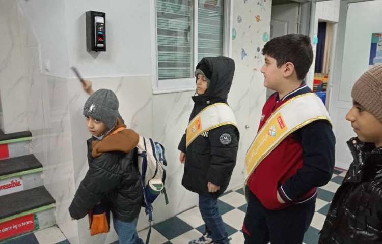 خوشامدگویی گروه زرد 4