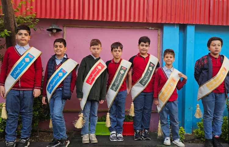 خوشامدگویی گویی و استقبال از دانش آموزان چهارخانه 4