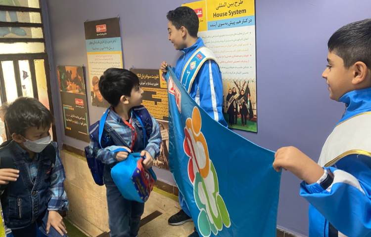 :خوش آمدگویی صبحگاه چهارخانه گروه آبی 8