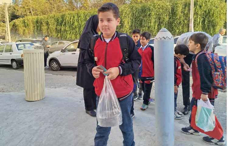 خوش آمدگویی مدیر مدرسه به دانش آموزان به مناسبت روز دانش آموز 3