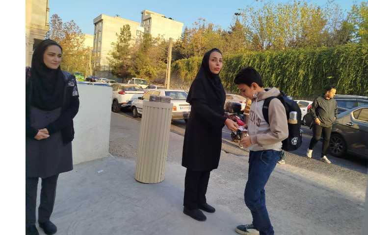 خوش آمدگویی مدیر مدرسه به دانش آموزان به مناسبت روز دانش آموز 31