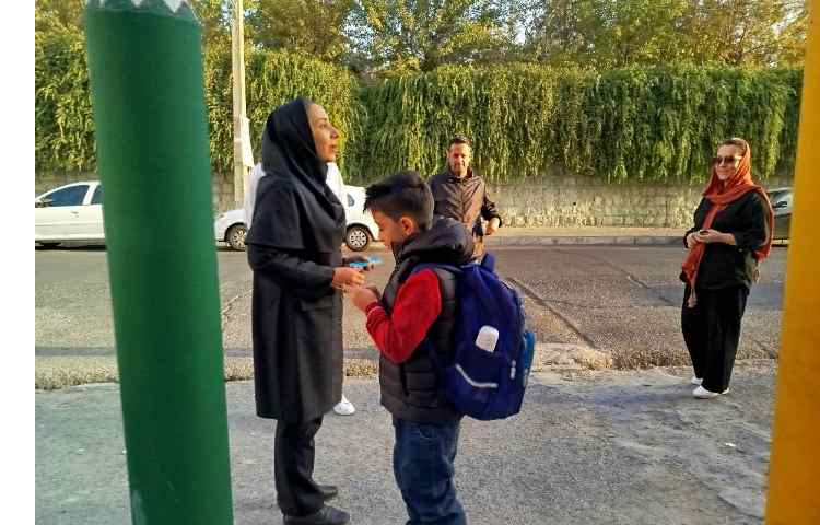 خوش آمدگویی مدیر مدرسه به دانش آموزان به مناسبت روز دانش آموز 42