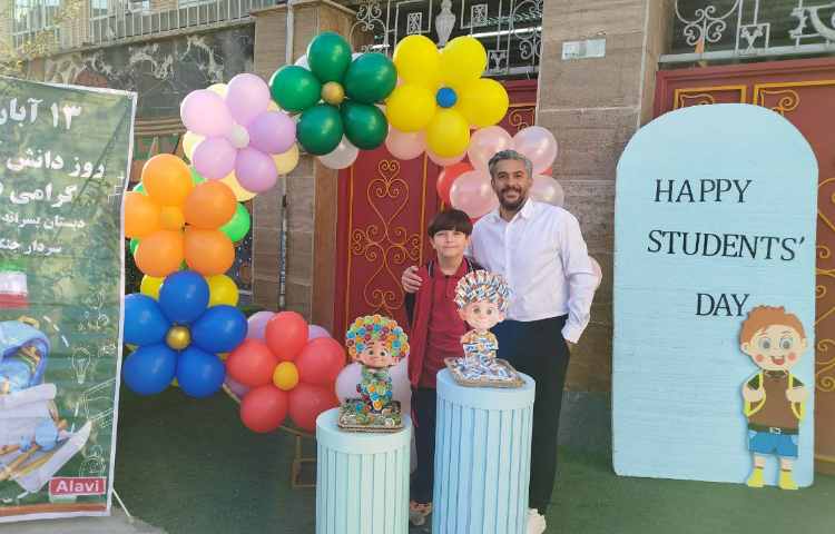 خوش آمدگویی مدیر مدرسه به دانش آموزان به مناسبت روز دانش آموز 7