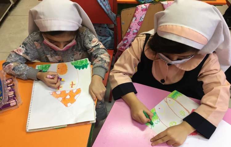 خونه قارچی،آموزش تنالیته رنگ سبز و شناخت سایه روشن 1