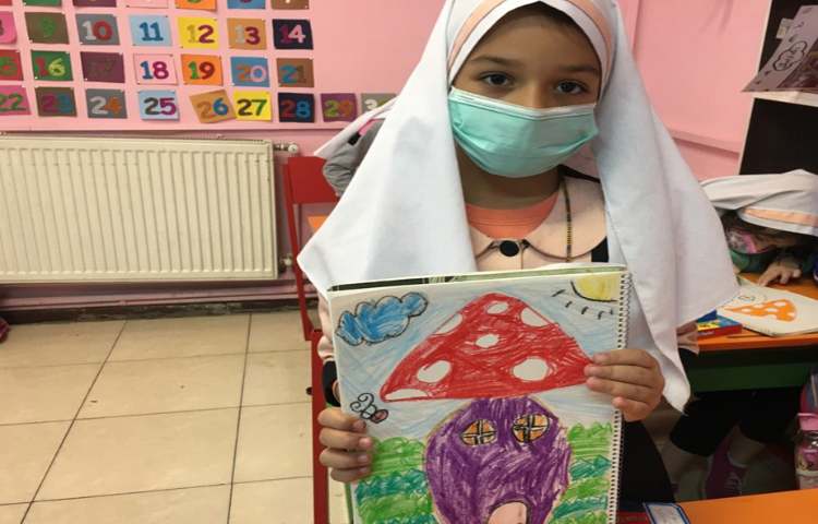 خونه قارچی،آموزش تنالیته رنگ سبز و شناخت سایه روشن 11