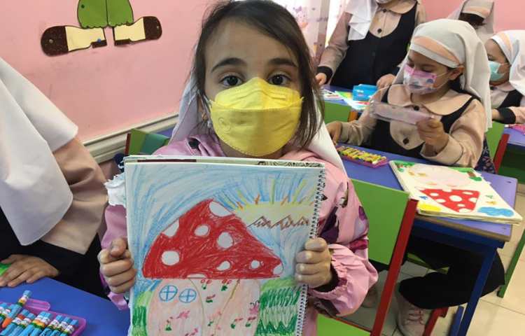 خونه قارچی،آموزش تنالیته رنگ سبز و شناخت سایه روشن 14