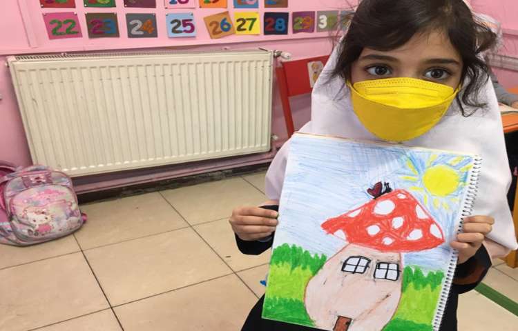 خونه قارچی،آموزش تنالیته رنگ سبز و شناخت سایه روشن 17