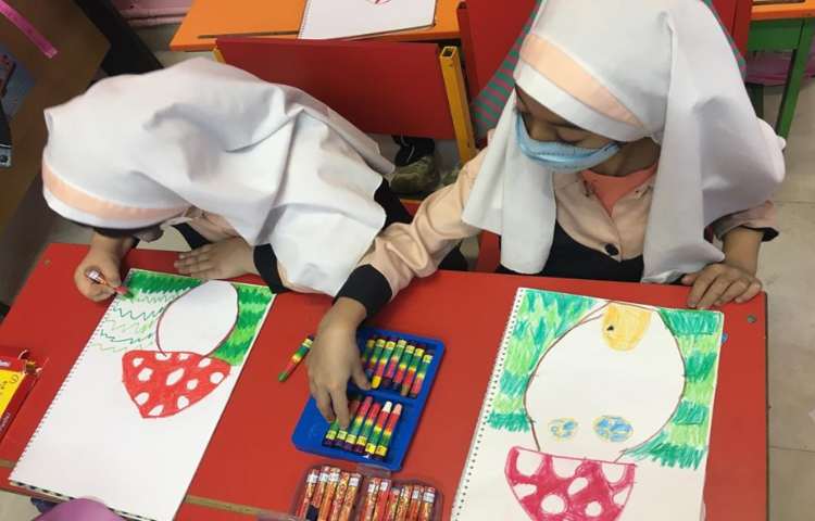 خونه قارچی،آموزش تنالیته رنگ سبز و شناخت سایه روشن 4