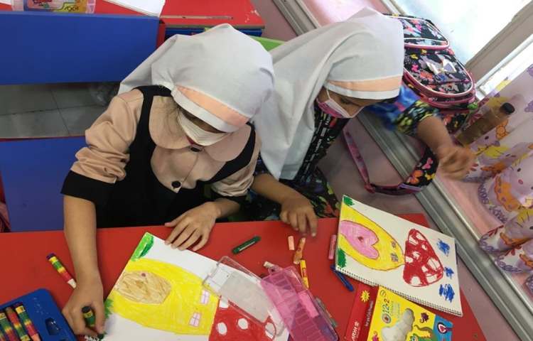 خونه قارچی،آموزش تنالیته رنگ سبز و شناخت سایه روشن 6