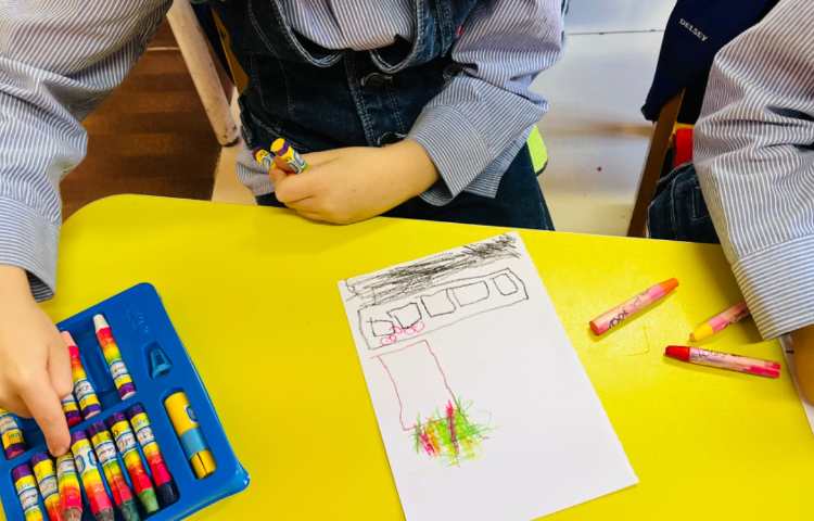 خیابان با درخت پاییزی 3