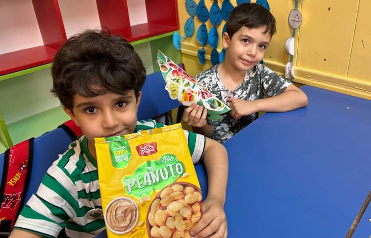 :دانشمندان کوچک با خوراکی های سالم و ناسالم 1