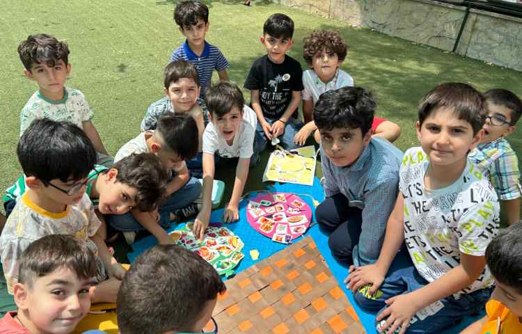 :دانشمندان کوچک با خوراکی های سالم و ناسالم 2