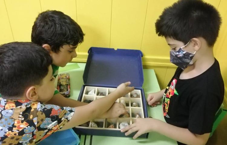 : دانشمندان کوچک، سنگ و خاک 3