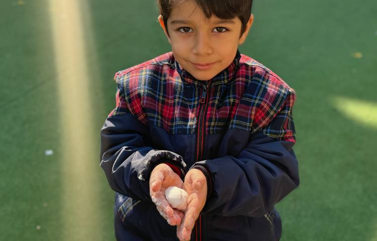 دانشمند کوچک:درست کردن برف مصنوعی 6