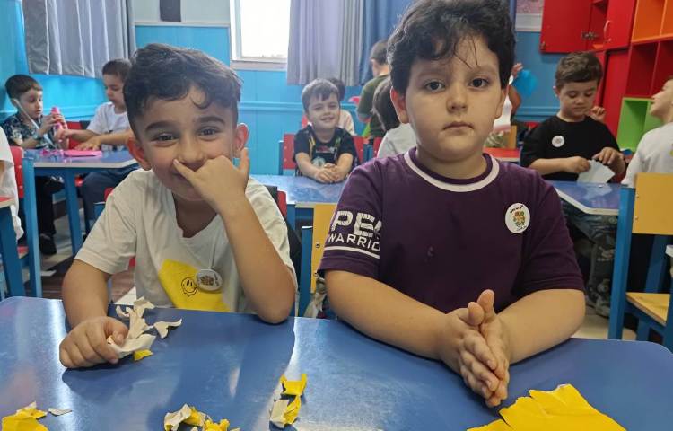 :دانشمند کوچک، آزمایش جابه جا کردن یخ با نخ و نمک 3