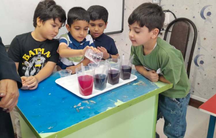 دانشمند کوچک آزمایش 2