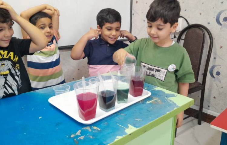 دانشمند کوچک آزمایش 4