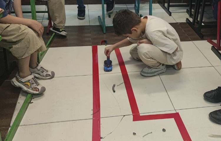 دانشمند کوچک آهنربا 1