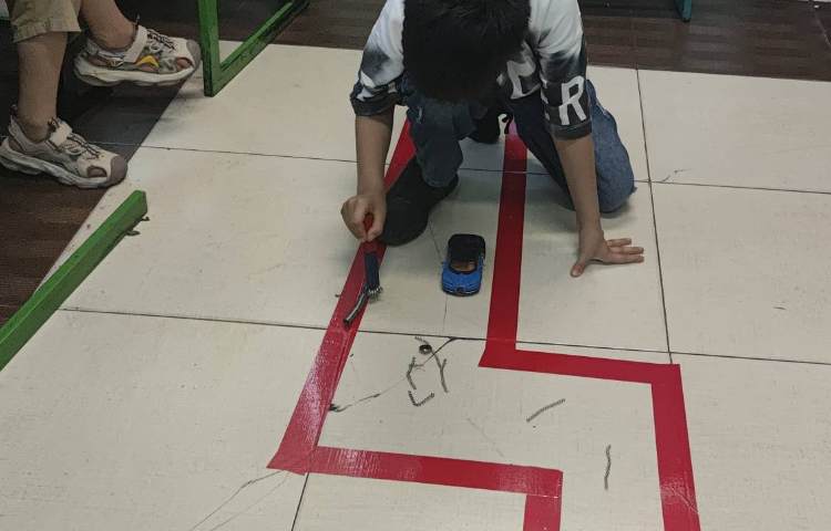 دانشمند کوچک آهنربا 2