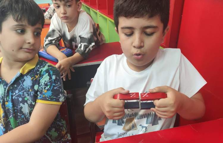 دانشمند کوچک آهنربا 5