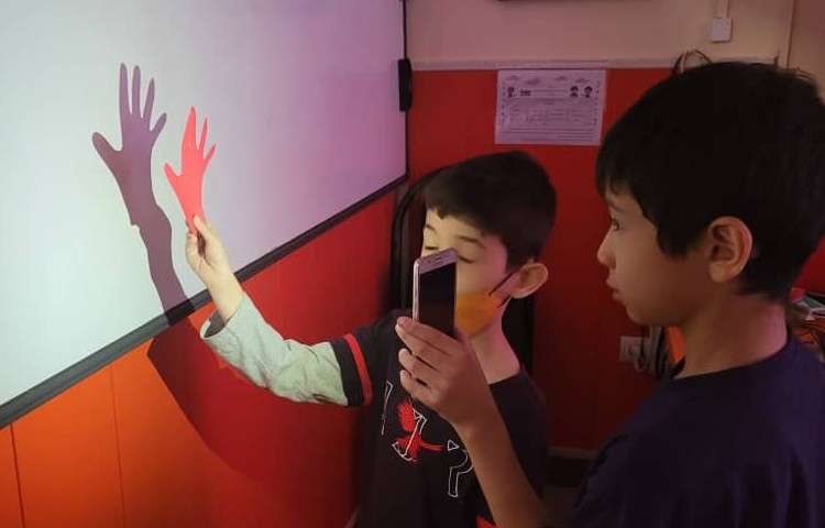 :دانشمند کوچک، بازی با سایه ها، کلاس کوهنوردان 11