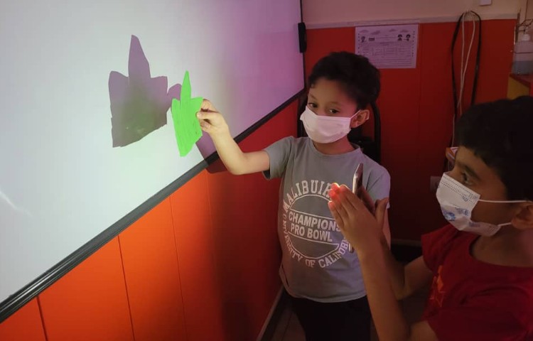 :دانشمند کوچک، بازی با سایه ها، کلاس کوهنوردان 15