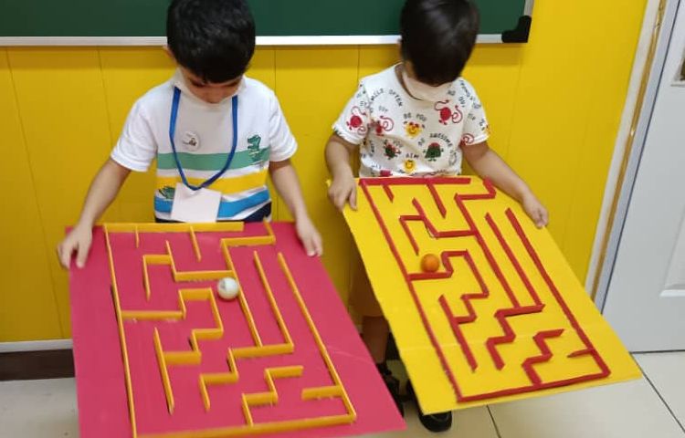 :دانشمند کوچک، بازی ماز و توپ، کلاس بادبادک 10