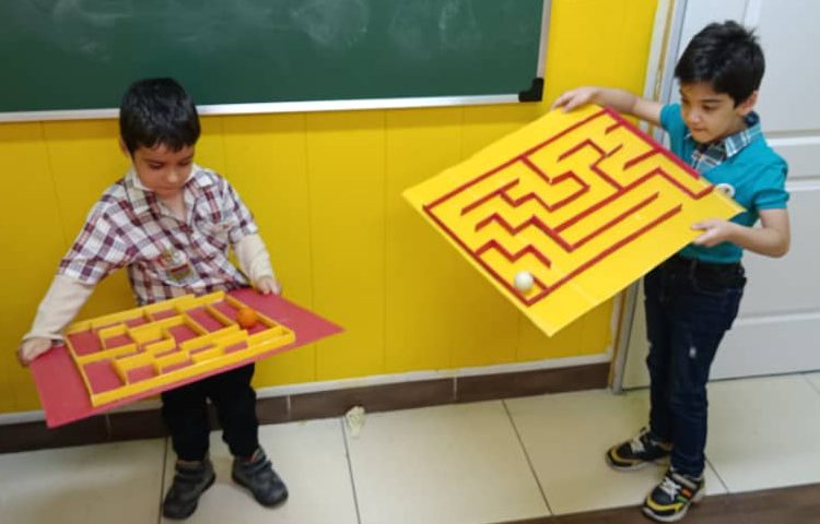 :دانشمند کوچک، بازی ماز و توپ، کلاس بادبادک 4