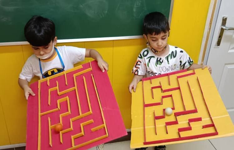 :دانشمند کوچک، بازی ماز و توپ، کلاس بادبادک 6