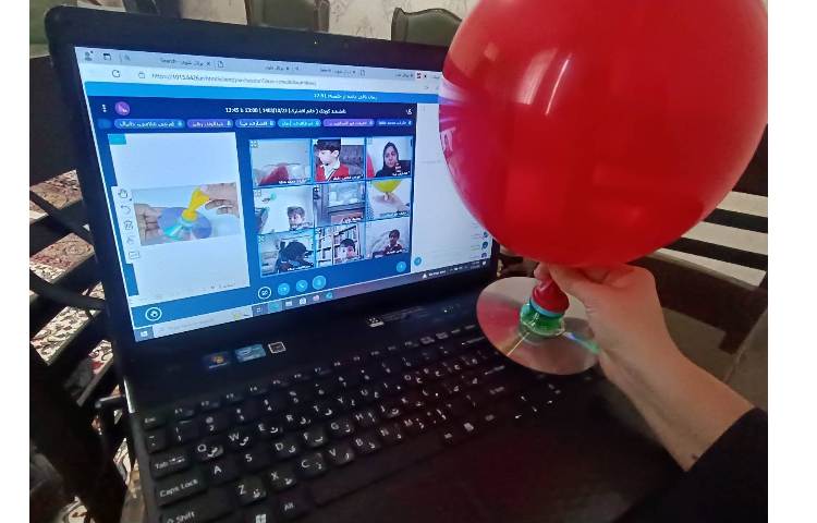 دانشمند کوچک (درست کردن بالن) 2