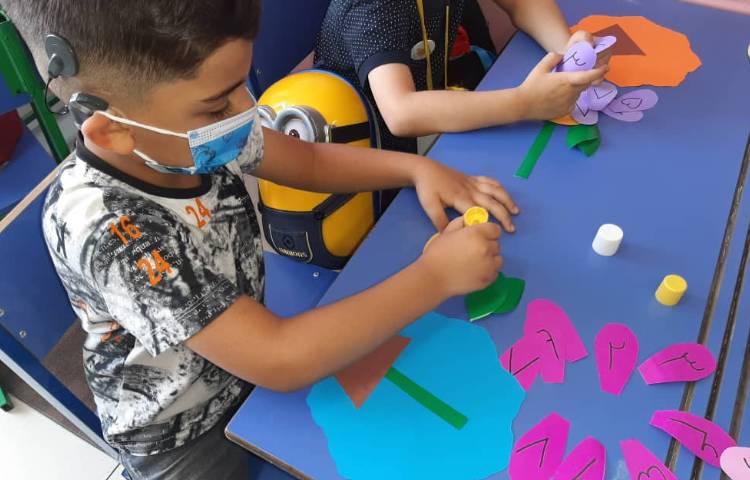 :دانشمند کوچک، کلاس سیب 6