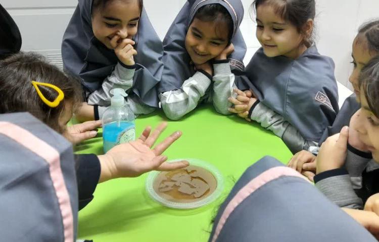 دانشمند کوچک 2