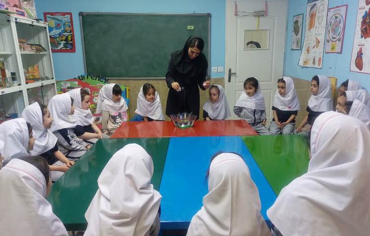 دانشمند کوچک