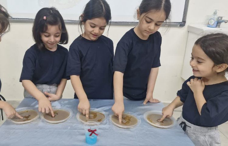 دانشمند کوچک