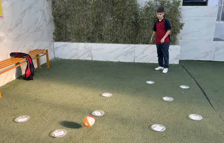 دانش آموزان درحال تمرین blending 2