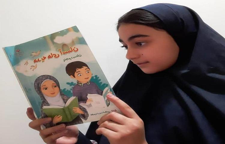 دانش آموزان در حال مطالعه ی دروس و حل تمرینات 3