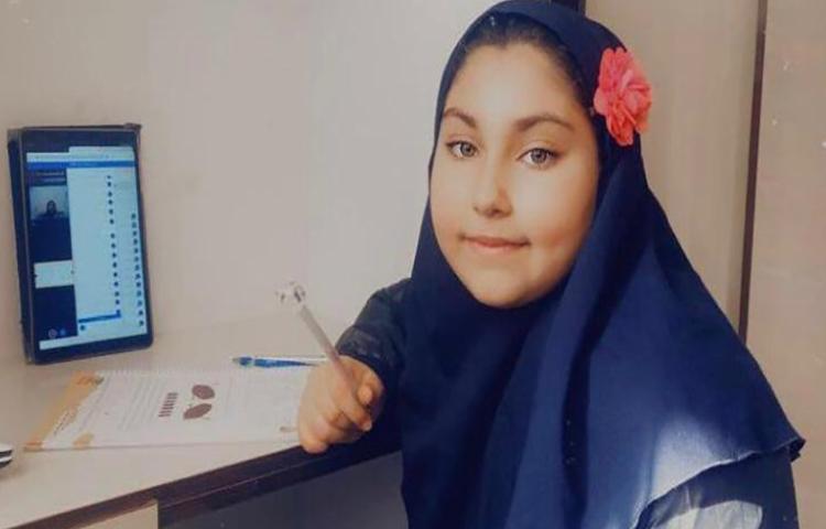 دانش آموزان در کلاس آنلاین 1